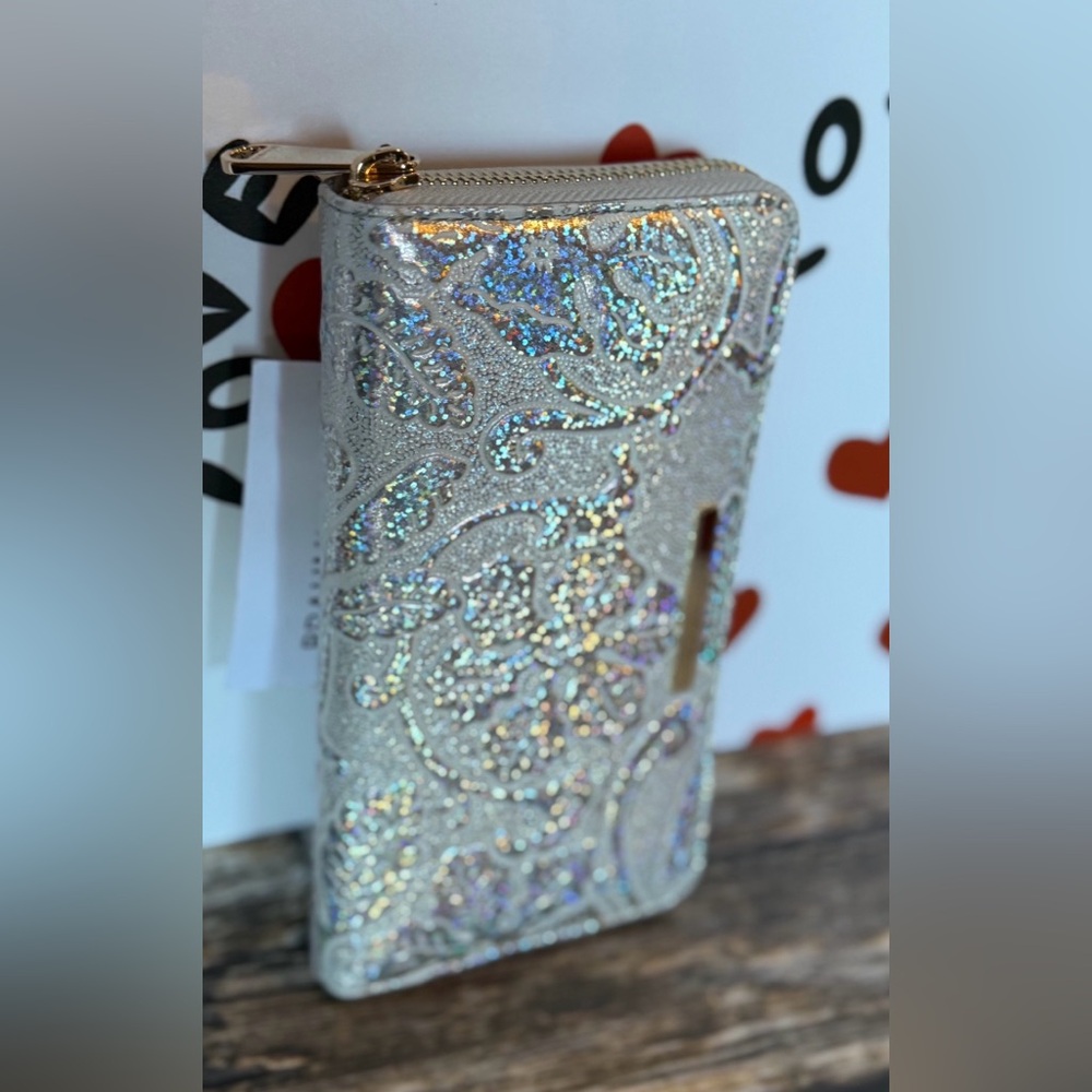 Brahmin Chrome Estonia SURI Wallet Holographic Silver Chrome Sparkle NWT FIRM - Picture 3 of 11